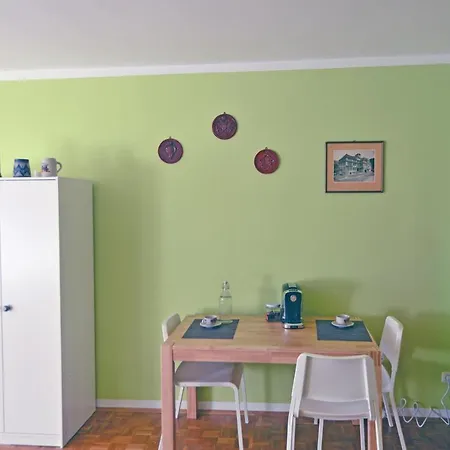 Hindenburg Str Appartement